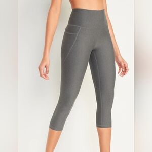 Old Navy Women's High-Waisted PowerSoft Crop Pocket Leggings NWT Gray Size Large